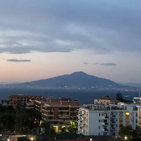 Le Muse לינה וארוחת בוקר סורנטו